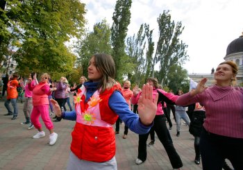 На Соборке стартовал фитнес-марафон «Танцуй и живи!»
