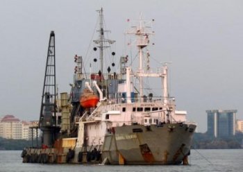 Украинским морякам собирают деньги на обратную дорогу