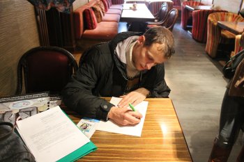 Одесситам сегодня показали, что курят в общественных местах только жлобы