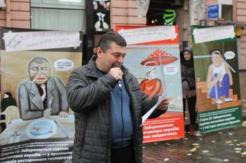 Одесситам сегодня показали, что курят в общественных местах только жлобы
