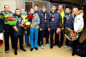 Все спортсмены украинской сборной по таиландскому боксу привезли медали ((фото)