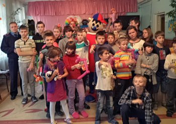 Правоохранители «отконвоировали» к юным одесситам Веселину и Робика 