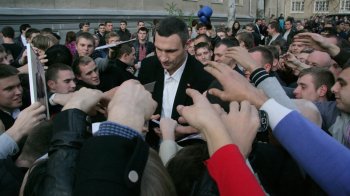 Кличко в Одессе: Фотосессия под  тыквы