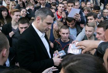 Кличко в Одессе: Фотосессия под  тыквы