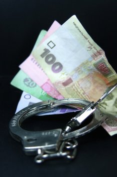Неудачная взяточница оказалась под домашним арестом