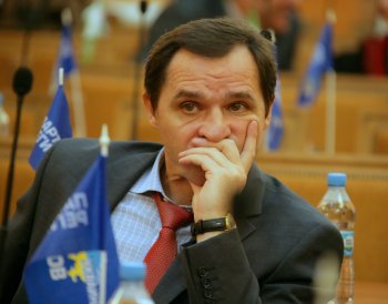 Сессия горсовета: Без мэра, но пришел Чекита!