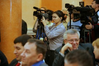 Сессия горсовета: Без мэра, но пришел Чекита!