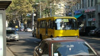 В Одессе 6 и 7 ноября обрезка деревьев изменит работу городского транспорта