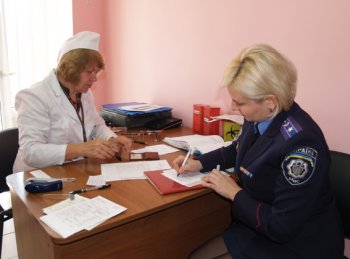 Одесские транспортные милиционеры стали донорами ради здоровья детей