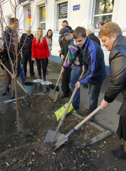 Руководитель садово-паркового хозяйства Вены приехал в Одессу, чтобы посадить деревья