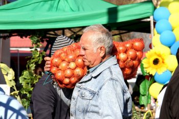 На Киевском рынке прошла большая ярмарка