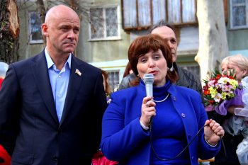 Могут, когда хотят: силами ЖКС в одесском дворе сделали реконструкцию (фото)