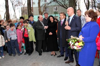 Могут, когда хотят: силами ЖКС в одесском дворе сделали реконструкцию (фото)