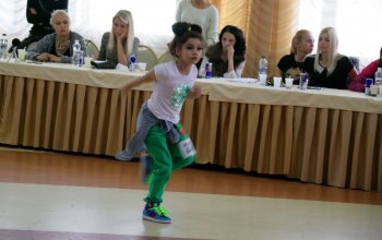 В Одессе открылся фестиваль спортивного танца «Алые паруса» (фото)