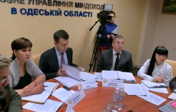 Сегодня одесситы общались с министром по налогам