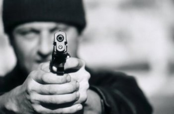 Частный детектив Николаев: Милиция расследует факт вооруженного нападения на водителя внедорожника