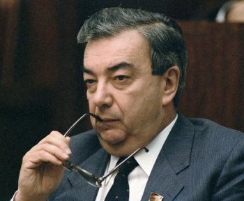 Византийские игры: История противостояния Березовского и Примакова
