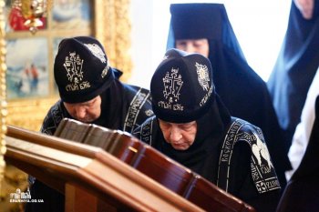 Сегодня престольный праздник отмечает храм Свято-Архангело-Михайловского монастыря
