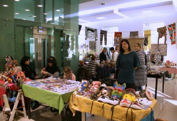 В Одессе открылась ханукальная выставка рукоделия «Шук»