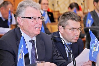 К Украинскому народу, Президенту Украины и всем политическим силам страны