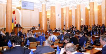 К Украинскому народу, Президенту Украины и всем политическим силам страны