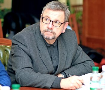 Геннадий Труханов: "Власть должна заниматься обеспечением детей чистой питьевой водой"