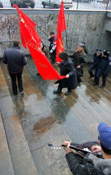 Одесские коммунисты требуют референдум (фото)
