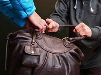 Одесские правоохранители «по горячим следам» задержали 36-летнего грабителя