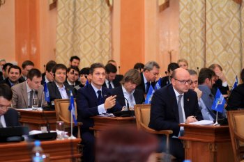 Последняя сессия 2013 года