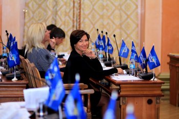 Последняя сессия 2013 года