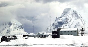 На украинской антарктической станции начался туристический сезон