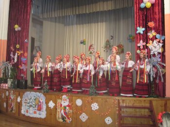 В День Святого Николая дети Суворовского района получили подарки