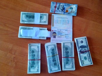 В Одесском аэропорту нашли более 70 тысяч долларов США