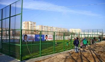 В Суворовском районе появилось очередное футбольное поле