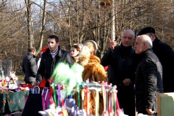 В парке Горького народные гуляния