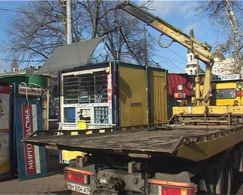 К Новому году Привокзальную площадь Одессы «зачистят» от торговых ларьков