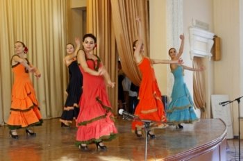 В Одессе проходит смотр-конкурс творческих коллективов (фото)