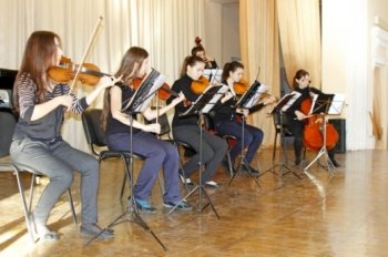 В Одессе проходит смотр-конкурс творческих коллективов (фото)