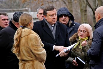 Геннадий Труханов: "Необходима консолидация усилий для наведения порядка в Суворовском районе"