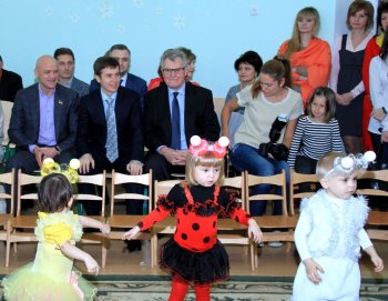 Геннадий Труханов поздравил воспитанников Дома ребёнка № 1 с Новым годом