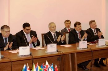 Олег Брындак познакомился с дипломатическим корпусом (фото)