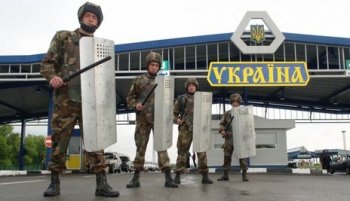 Одесские пограничники задержали 3-х граждан Молдовы с поддельными паспортами России