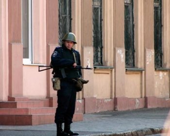 Как поздравили одесситов с Новым годом бывшие городские головы Южной пальмиры