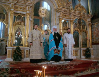 В одесских храмах проходят праздничные службы (фото)