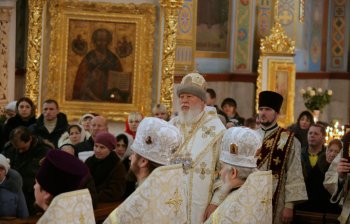 В одесских храмах проходят праздничные службы (фото)