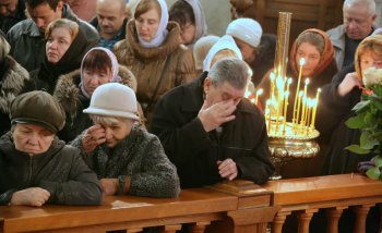 В одесских храмах проходят праздничные службы (фото)