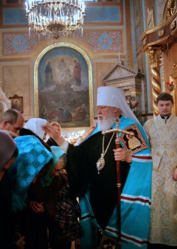 В одесских храмах проходят праздничные службы (фото)