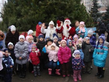 Подробности новогодних детских утренников в Киевском районе Одессы (фото)