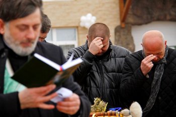 На Крещение депутаты вышли из Черного моря с новыми силами