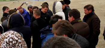 На Крещение депутаты вышли из Черного моря с новыми силами